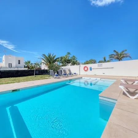 Будинок відпочинку Malvasia - Pool - 900m To Playa Montana Roja By Lanzarote *