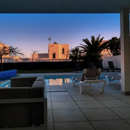 Будинок відпочинку Malvasia - Pool - 900m To Playa Montana Roja By Lanzarote