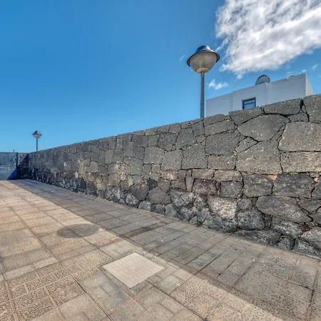 Будинок відпочинку Malvasia - Pool - 900m To Playa Montana Roja By Lanzarote